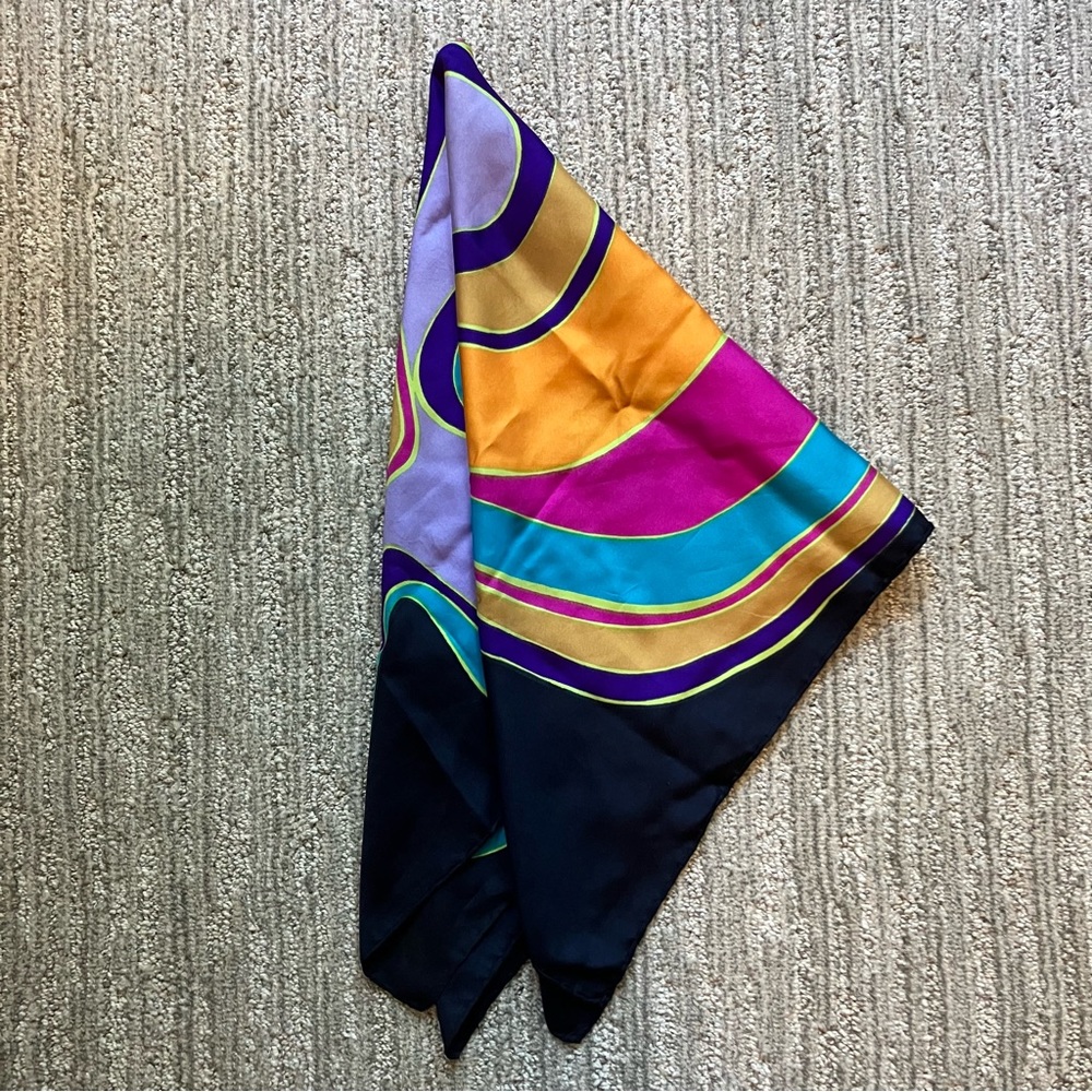 Vintage erre square scarf with funky 1960s feel